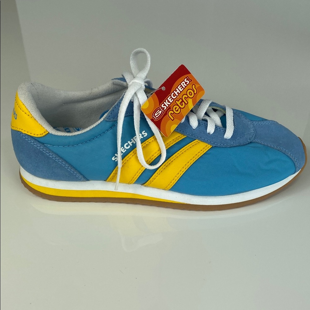Vintage Y2K Skechers Retros Sneakers - NWT